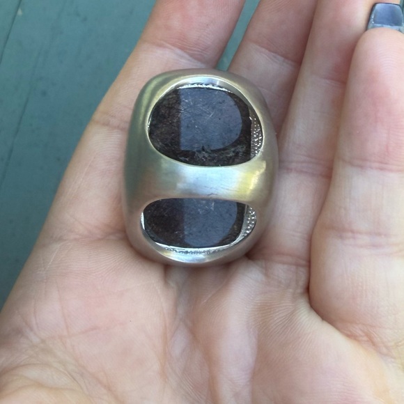 Silver and Black Quartz Gemstone Ring - Picture 9 of 16